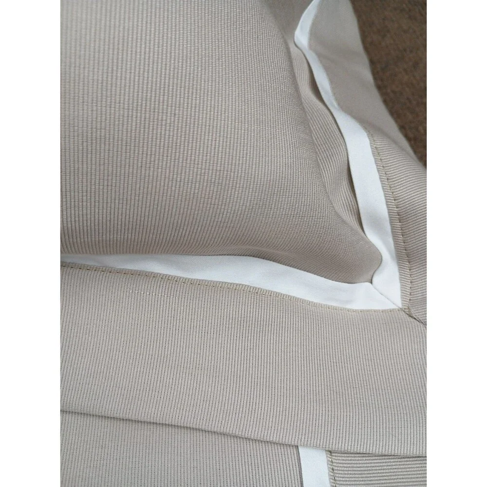 2 Restoration Hardware Italian Pillow Shams 28X20 100% Cotton Beige/White Border